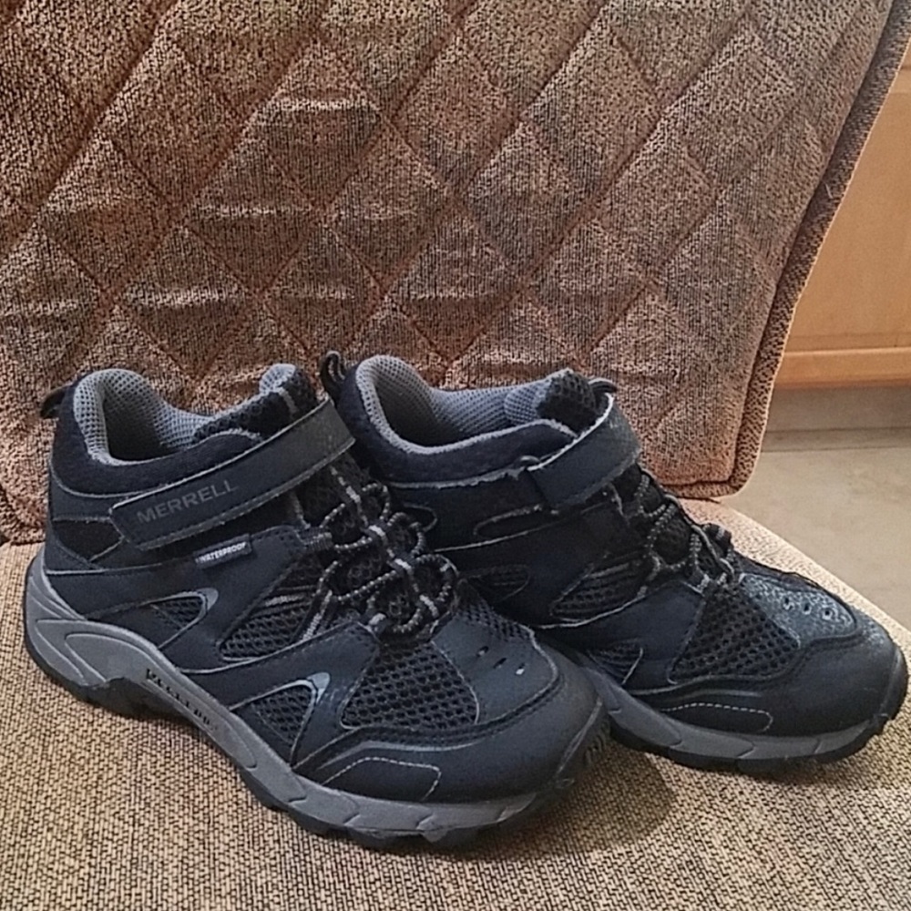 Merrell Hilltop waterproof hiking boots